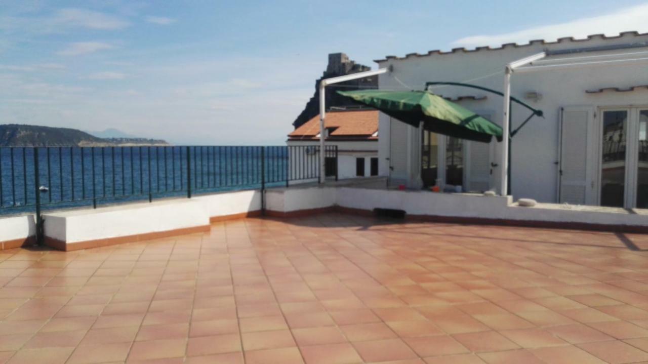 Terrazzo 73 Villa Ischia Buitenkant foto
